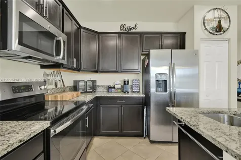 3785 NE 2nd Street Homestead FL 33033