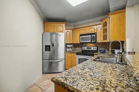 10233 NW 9th St Circle Miami FL 33172