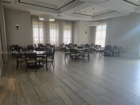 9261 W 33rd Way Hialeah FL 33018