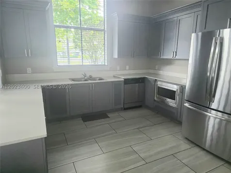 9261 W 33rd Way Hialeah FL 33018
