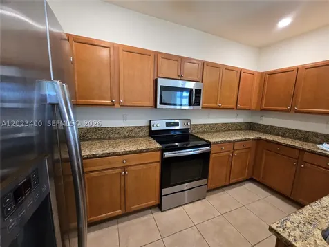 9261 W 33rd Way Hialeah FL 33018