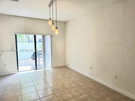 9261 W 33rd Way Hialeah FL 33018