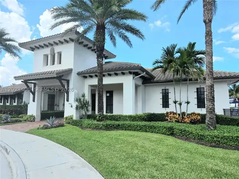 9261 W 33rd Way Hialeah FL 33018
