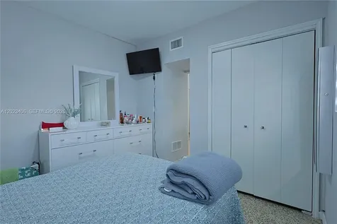 330 W 44th Street Hialeah FL 33012