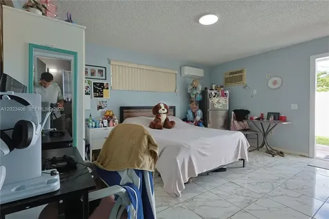 330 W 44th Street Hialeah FL 33012