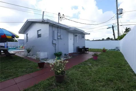 330 W 44th Street Hialeah FL 33012