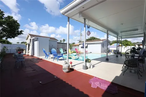 330 W 44th Street Hialeah FL 33012