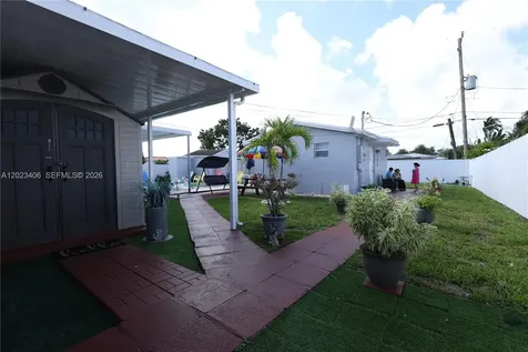 330 W 44th Street Hialeah FL 33012