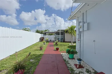 330 W 44th Street Hialeah FL 33012