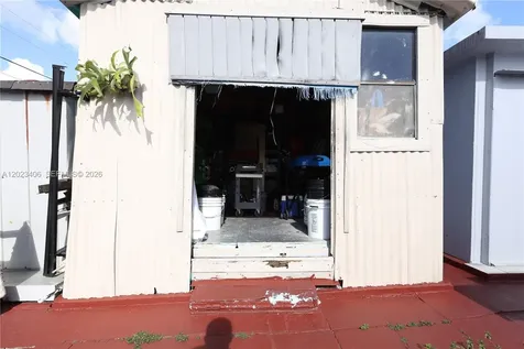 330 W 44th Street Hialeah FL 33012