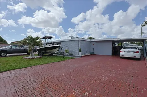 330 W 44th Street Hialeah FL 33012