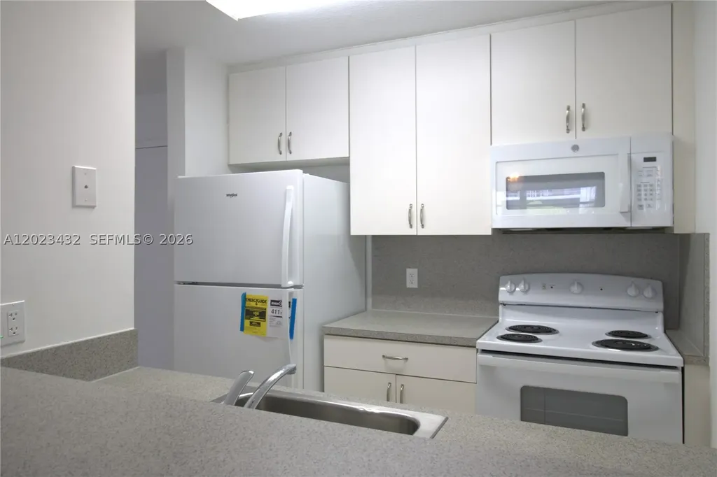 1225 NE 124th Street North Miami FL 33161