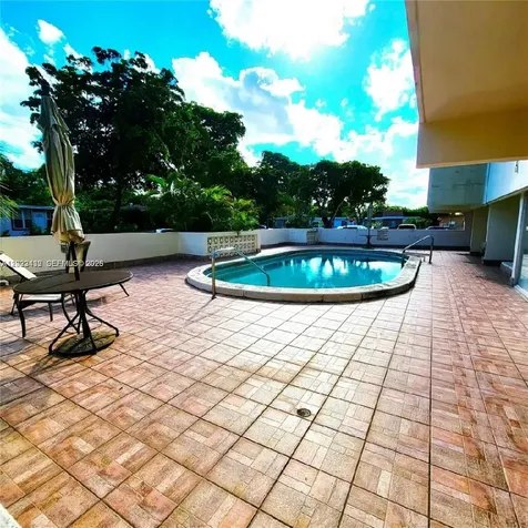 1225 NE 124th Street North Miami FL 33161