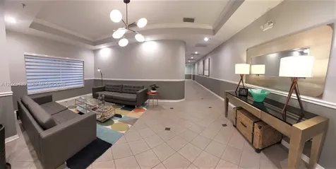2642 Collins Avenue Miami Beach FL 33140