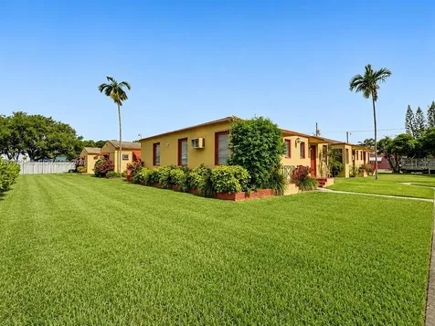 1723-1739 Moffett Street Hollywood FL 33020