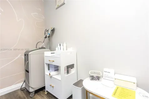 1250 E Hallandale Beach Boulevard Hallandale Beach FL 33009