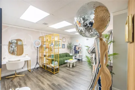 1250 E Hallandale Beach Boulevard Hallandale Beach FL 33009
