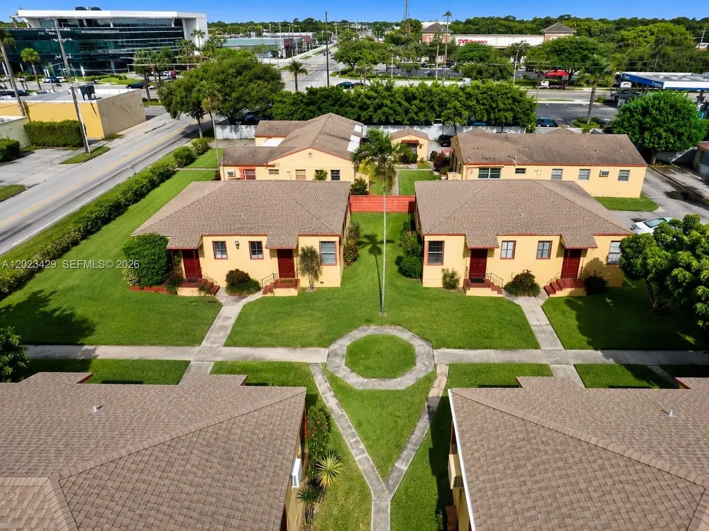 1723-1743 Moffett Street Hollywood FL 33020