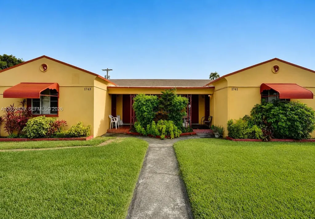 1723-1743 Moffett Street Hollywood FL 33020