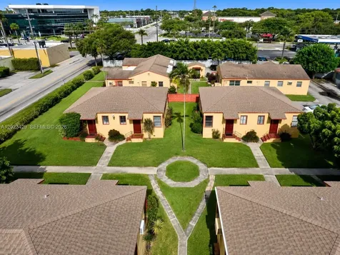 1723-1743 Moffett Street Hollywood FL 33020