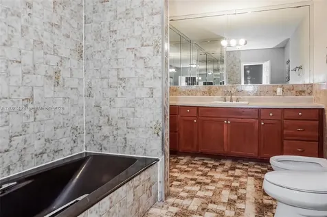 1579 NE 182nd Street North Miami Beach FL 33162