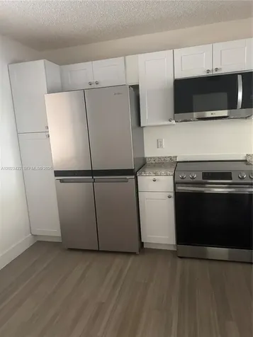 605 Ives Dairy Road Miami FL 33179