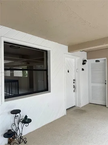 605 Ives Dairy Road Miami FL 33179