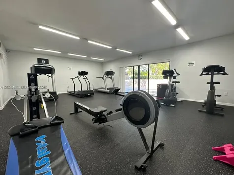605 Ives Dairy Road Miami FL 33179