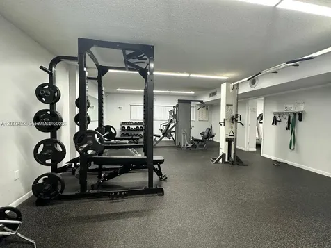 605 Ives Dairy Road Miami FL 33179