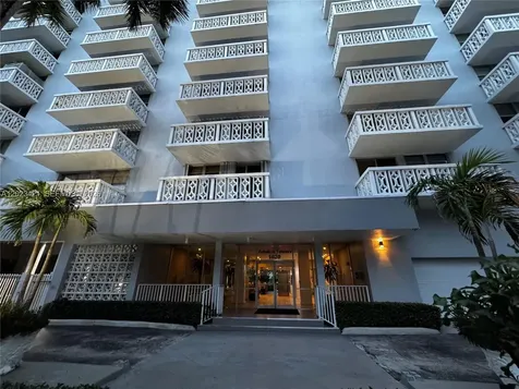 1020 Meridian Avenue Miami Beach FL 33139