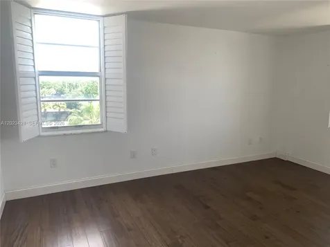 1020 Meridian Avenue Miami Beach FL 33139