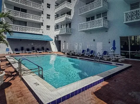1020 Meridian Avenue Miami Beach FL 33139