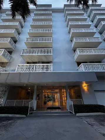 1020 Meridian Avenue Miami Beach FL 33139