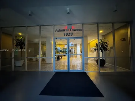 1020 Meridian Avenue Miami Beach FL 33139