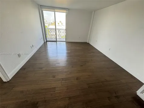 1020 Meridian Avenue Miami Beach FL 33139