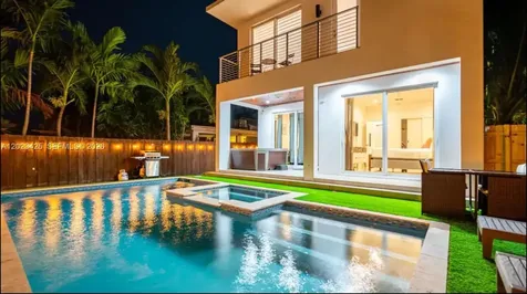1547 Jackson Street Hollywood FL 33020