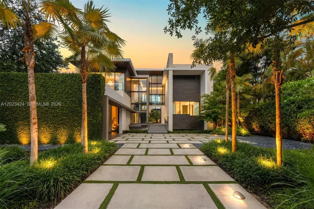 132 Paloma Drive Coral Gables FL 33143
