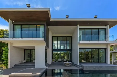 132 Paloma Drive Coral Gables FL 33143