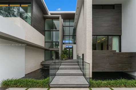 132 Paloma Drive Coral Gables FL 33143