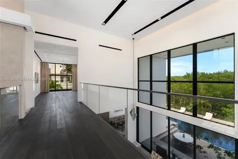 132 Paloma Drive Coral Gables FL 33143