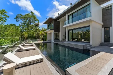 132 Paloma Drive Coral Gables FL 33143
