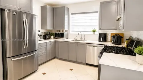 430 NE 145th Street Miami FL 33161