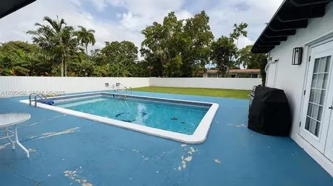 430 NE 145th Street Miami FL 33161