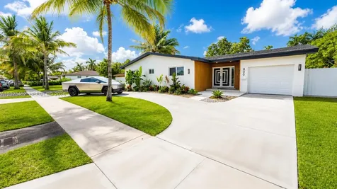 430 NE 145th Street Miami FL 33161
