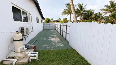 430 NE 145th Street Miami FL 33161