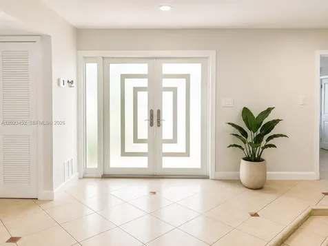 430 NE 145th Street Miami FL 33161