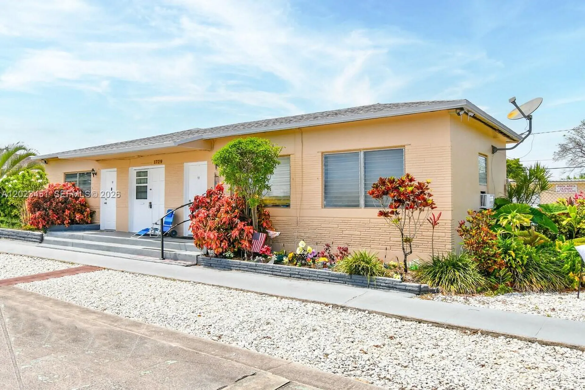 1741-1743 Moffett Street Hollywood FL 33020