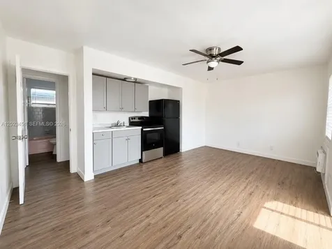 1741-1743 Moffett Street Hollywood FL 33020