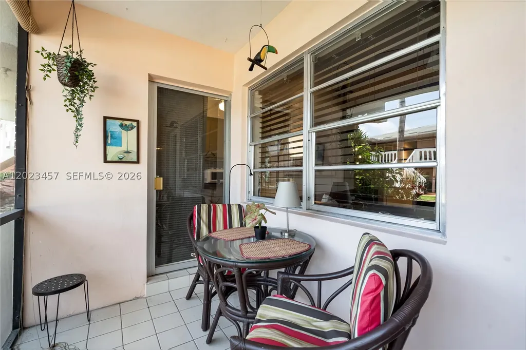 160 NE 8th Avenue Hallandale Beach FL 33009