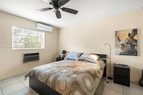 160 NE 8th Avenue Hallandale Beach FL 33009